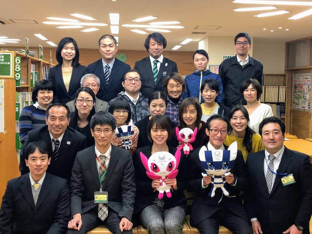 星奈津美のインスタグラム：「1/19(土)、杉並区の井草中学校でオリパラ講演させて頂きました。校舎が新しく近代的でとても綺麗な学校でした✨先生方、生徒の皆さんありがとうございました😊」
