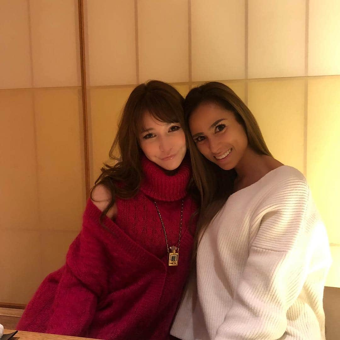 藤井リナさんのインスタグラム写真 - (藤井リナInstagram)「マリアとばったり❤️🤗❤️ #malia #vivi #love #you #dinner  微博:@藤井莉娜LenaFujii #lenafujii #fujiilena #藤井リナ #藤井莉娜 #milaowen #chanel」1月20日 16時01分 - lenafujii0702