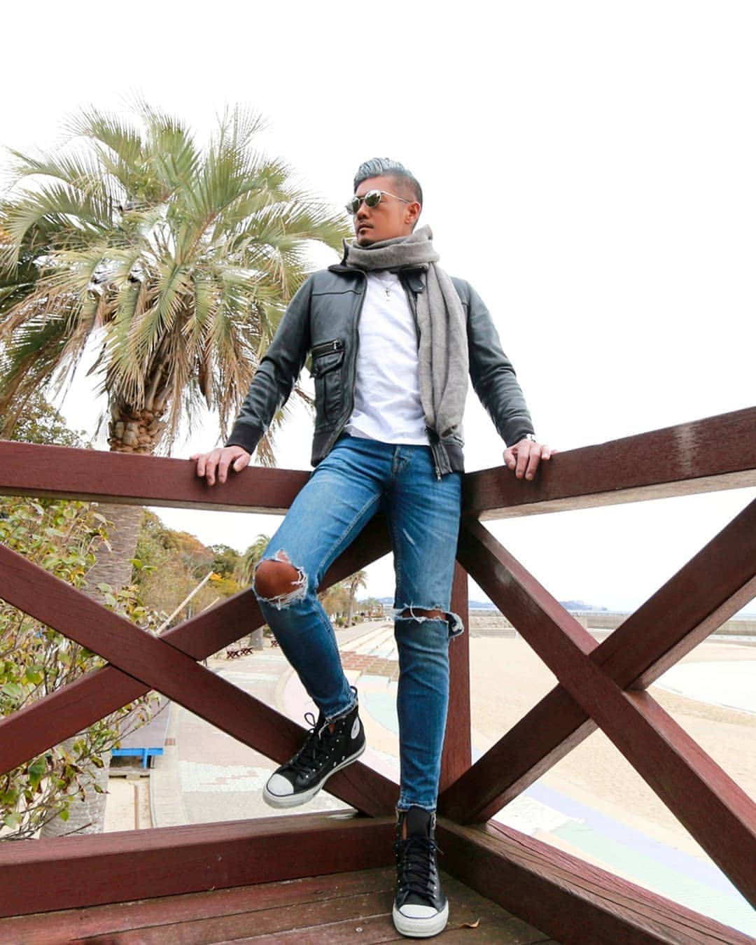 Naoki Kiriiのインスタグラム：「. ootd ブラック ブルー . #ootd」