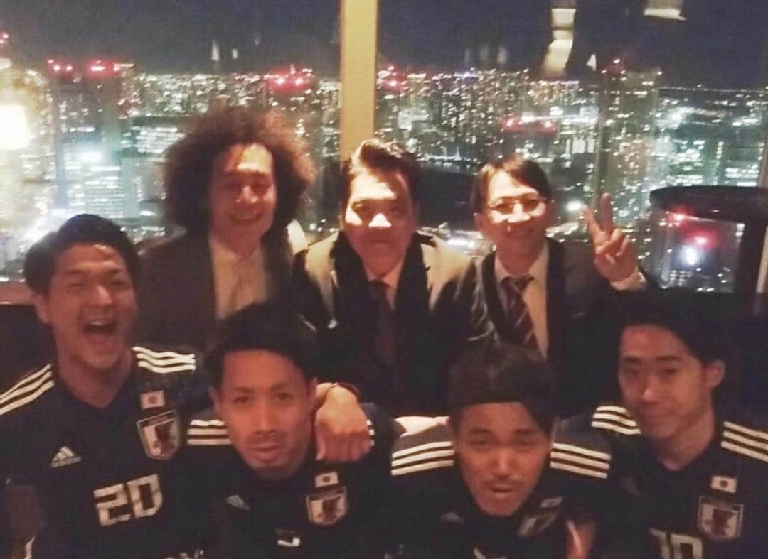 ゴンのインスタグラム：「島崎俊郎さん（アダモちゃん）、 佐藤満春（サトミツ）、 ものまねJAPANなのですが、  もしかしたら島崎さんが、ものまねJAPANの事をそっくりさんじゃなく本物だと思ってたんじゃないかという風に僕は睨んでます。物凄くテンション高くエピソードトークまでして頂けたので…  しかしここの絡みは楽しかった(^^) #島崎俊郎 #佐藤満春 #ものまねJAPAN #ゴン #ケイダッシュステージ」