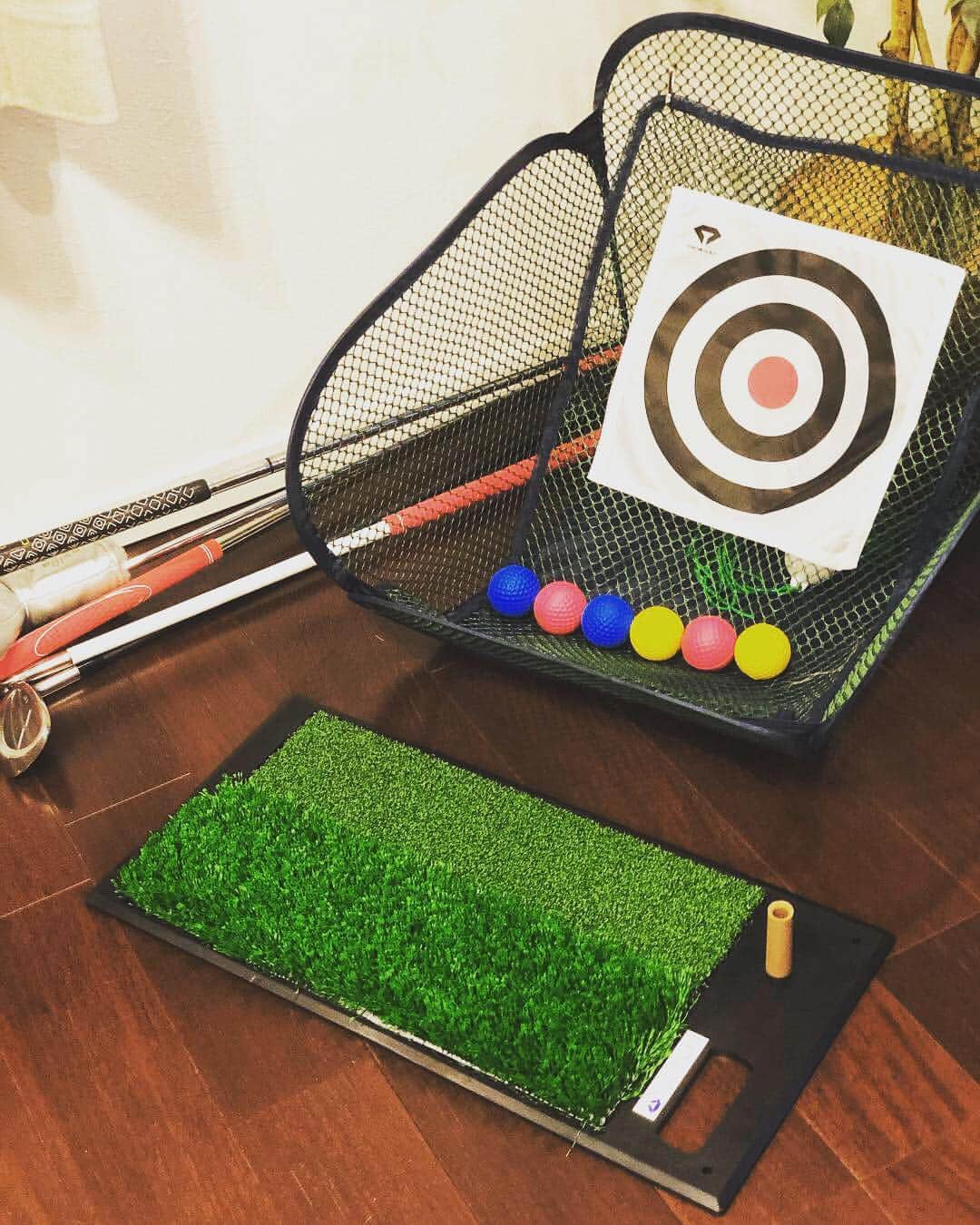 和田正人さんのインスタグラム写真 - (和田正人Instagram)「家で練習するためのヤツ。出来れば毎日でも練習場に行きたいぜよ。上手ぅなりたいぜよーーー！！ #ゴルフ」1月20日 20時39分 - daaaaaawaaaaaa