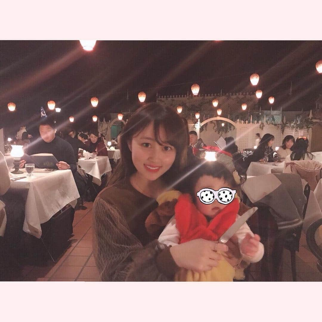 小森美果さんのインスタグラム写真 - (小森美果Instagram)「ディズニー娘大好き❤️ 下の子の誕生日に🎂#ブルーバイユーレストラン」1月20日 20時46分 - mika.165