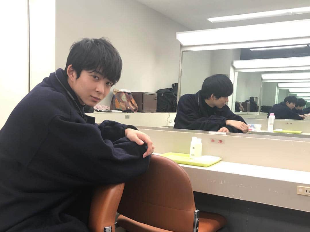 鈴木仁のインスタグラム：「10:30〜！ 3年A組！ 第3話！」