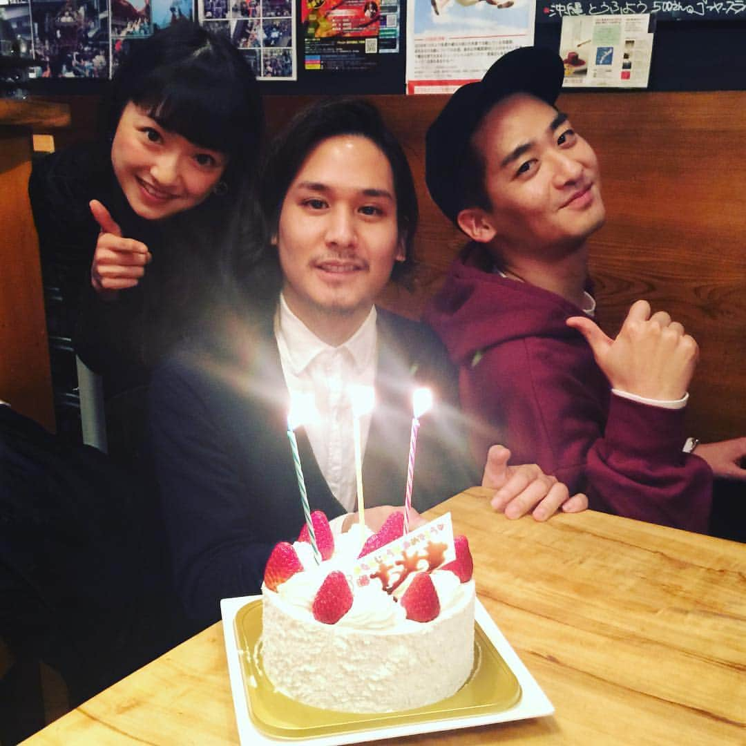 ダイキさんのインスタグラム写真 - (ダイキInstagram)「Happy Birthday my brother🎂 弟と弟の幼稚園から幼馴染の笑加ちゃんに サプライズで来てもらいました㊗️ #HappyBirthday #family #brother #浜松海の星幼稚園 #服を作ってます」1月20日 23時49分 - daiki_sugiura0619