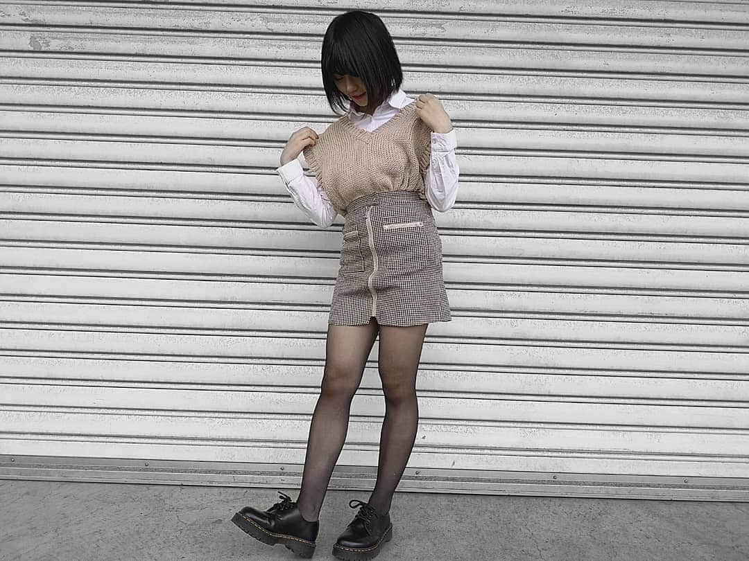 のインスタグラム：「#握手会  #私服  #コーデ  #code  #fashion  #ootd  #u_dresser  #jouetie  #doctormartens」