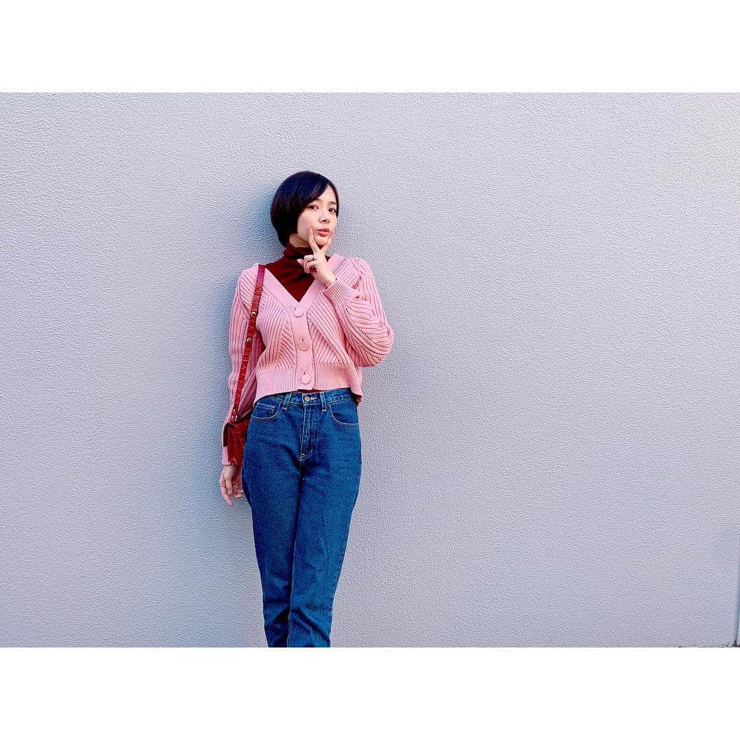 岡田紗佳さんのインスタグラム写真 - (岡田紗佳Instagram)「買った春物を早速着る👚色が着たい！ #おかぴ服 #ootd #私服 #outfit #fashion #uniqlo #moussy」1月21日 14時21分 - sayaka_okada
