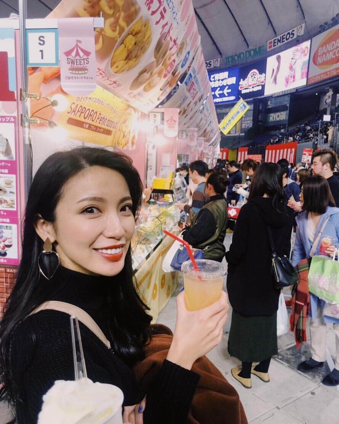 吉田愛璃のインスタグラム：「. 毎年行ってるふるさと祭り𓆡 ⋆ . 食べたいものいっぱいあるのに結局食べれない🤦‍♀️ . 最初からしじみラーメン食べるのがいけない🙅🏻笑」