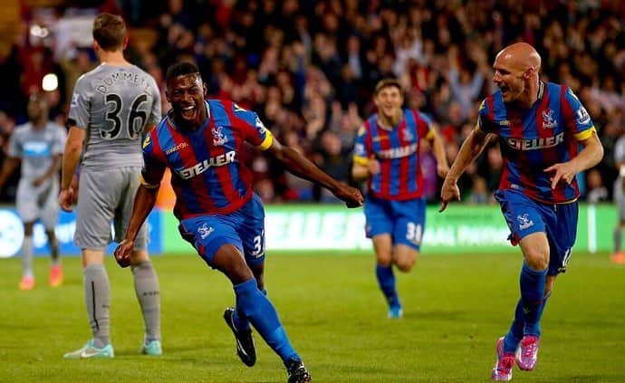 サレー・カイカイのインスタグラム：「I would like to thank everyone at cpfc who have been part of my wonderful journey at the club over the last 7 years. It’s been a pleasure working with all the managers, coaches, staff and players. I’m grateful towards club for giving me the platform to become a professional footballer. Being a local boy playing for palace is a dream come true. I’m honoured to have come through the academy and to have played for such a great club with amazing fans and values. The fans have been extremely supportive towards me and for that I can’t thank you enough. I wish the club all the best and will continue to support. Once an eagle always an eagle 🦅❤️💙」
