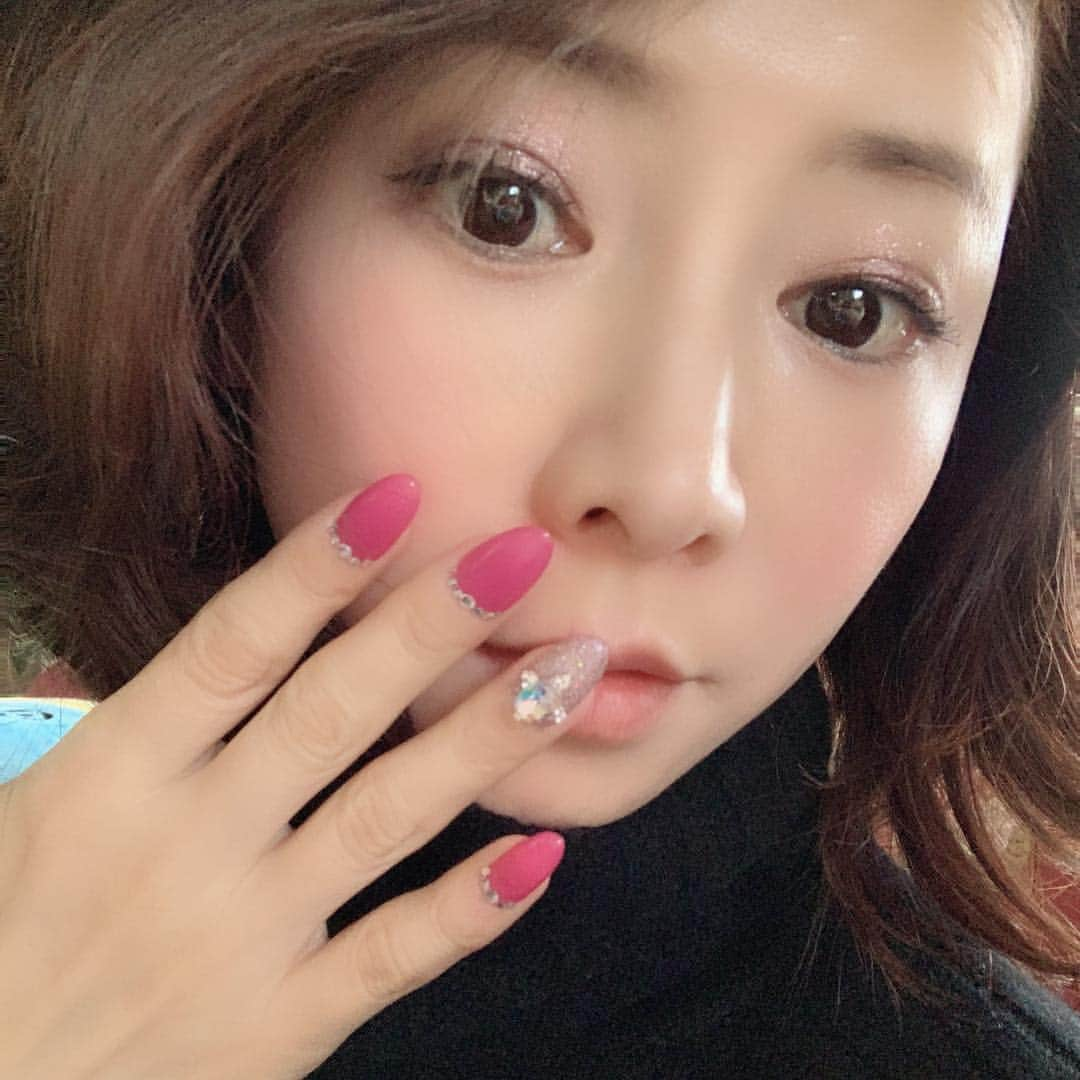 水谷雅子さんのインスタグラム写真 - (水谷雅子Instagram)「#ネイル#キラキラネイル#自分ネイル #キラキラパーツ#セリア #100円ショップ  #水谷雅子#水谷雅子beautybook50の私  ヒルナンデス！に出演した時のネイルです😊💖」1月21日 23時15分 - mizutanimasako