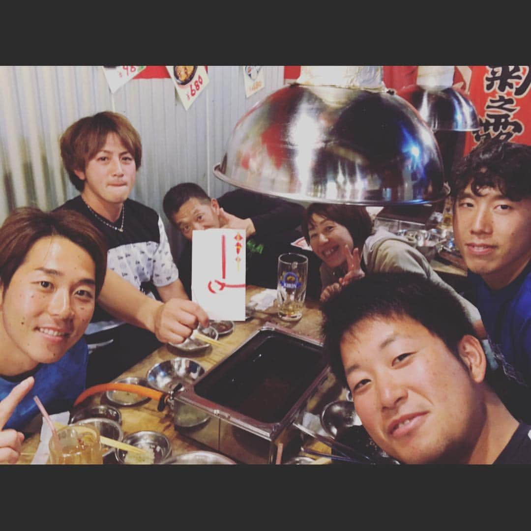 鈴木大地さんのインスタグラム写真 - (鈴木大地Instagram)「宮古島自主トレ終わりました✨ 勝負のシーズンに向けて充実した練習ができました✊ 2月1日からまた頑張りたいと思います！」1月22日 12時23分 - 0818.daichi.e7