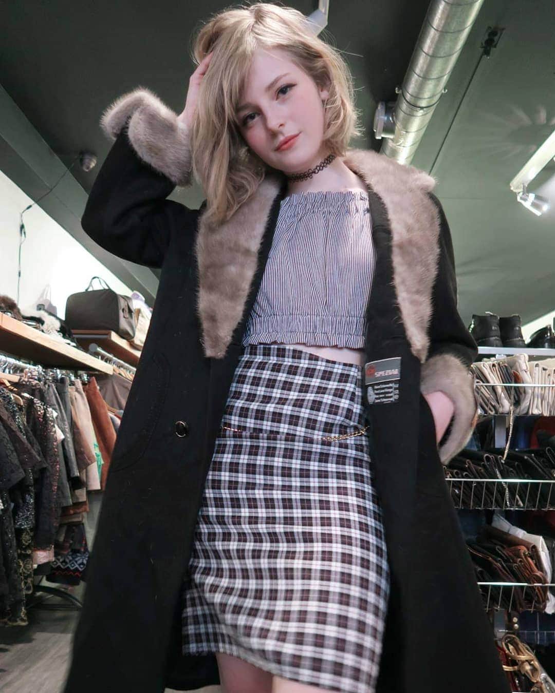 Ella Freyaのインスタグラム：「When nothing fits together but you just go with it #life」