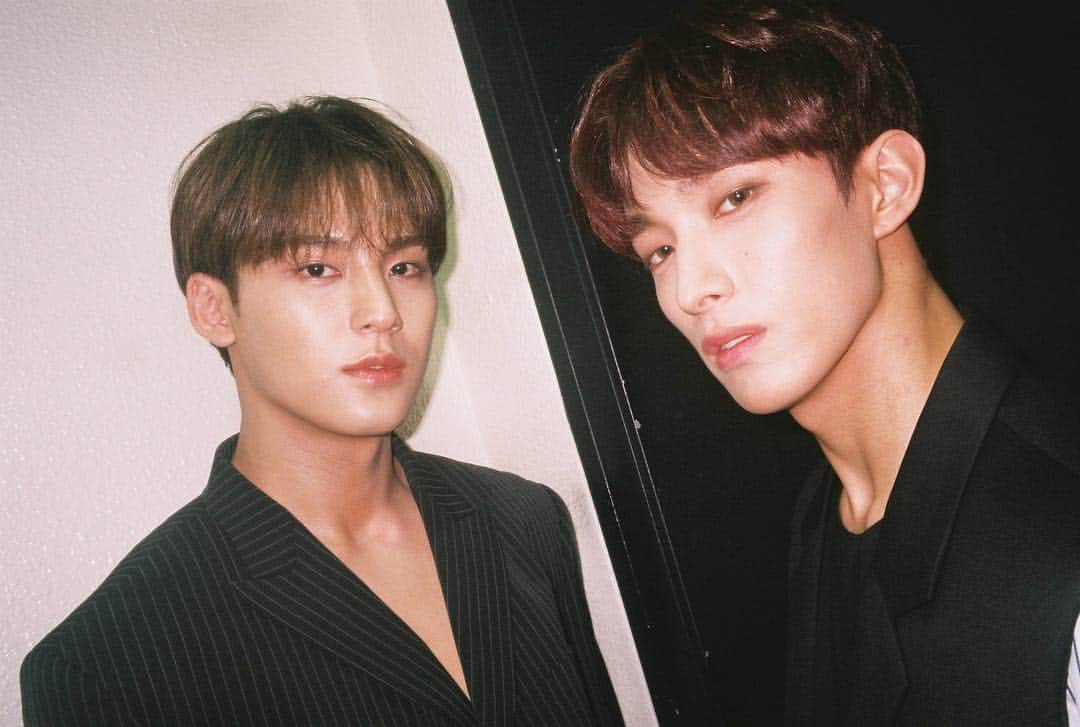 ミンギュのインスタグラム：「🖤97🖤」