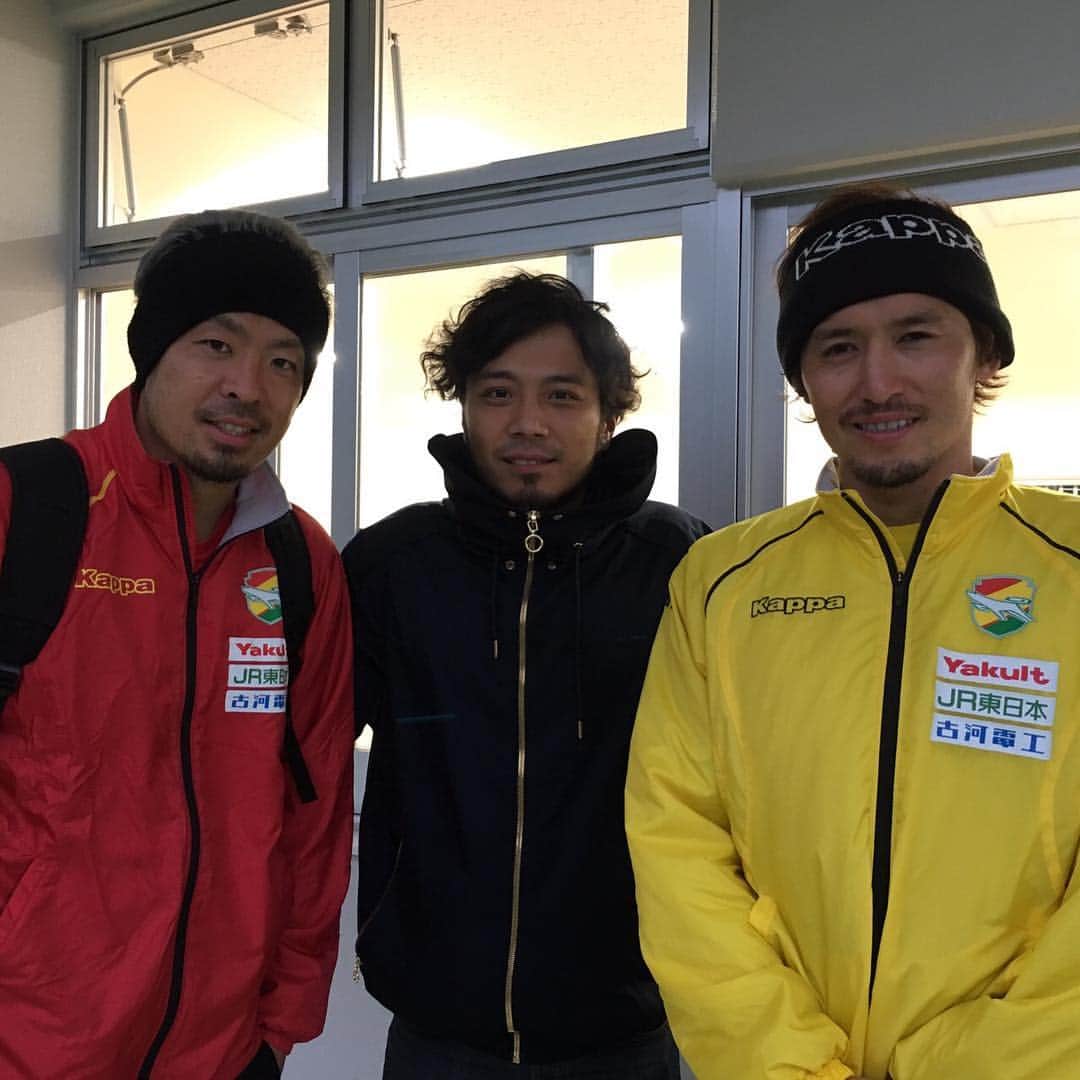 増嶋竜也さんのインスタグラム写真 増嶋竜也instagram 今日は長崎と練習試合 大好きな北ちゃんに会えました お互い年取ったなぁ 高校生からの仲なんです 刺激になりました 中村北斗 1月26日 18時26分 Masushima Tatsuya