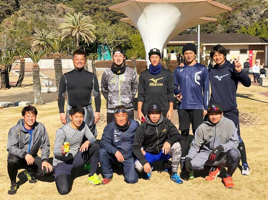 唐川侑己さんのインスタグラム写真 - (唐川侑己Instagram)「館山自主トレ⚾️ 一足先に帰ってきました！ お世話になった皆さんありがとうございました😊 今日は太陽誘電女子ソフトボール部の皆さんと練習🏃‍♂️💦 #自主トレ#館山#千葉ロッテマリーンズ#楽天ゴールデンイーグルス#埼玉西武ライオンズ#東京ヤクルトスワローズ#細川亨#岸孝之#内竜也#涌井秀章#益田直也#酒居知史#原樹理#國場翼#大迫幸一#太陽誘電女子ソフトボール部#ソフトボール女子#めちゃ走れる#めちゃ元気#ありがとうございました#キャンプまであと少し」1月22日 21時53分 - yuki_karakawa19