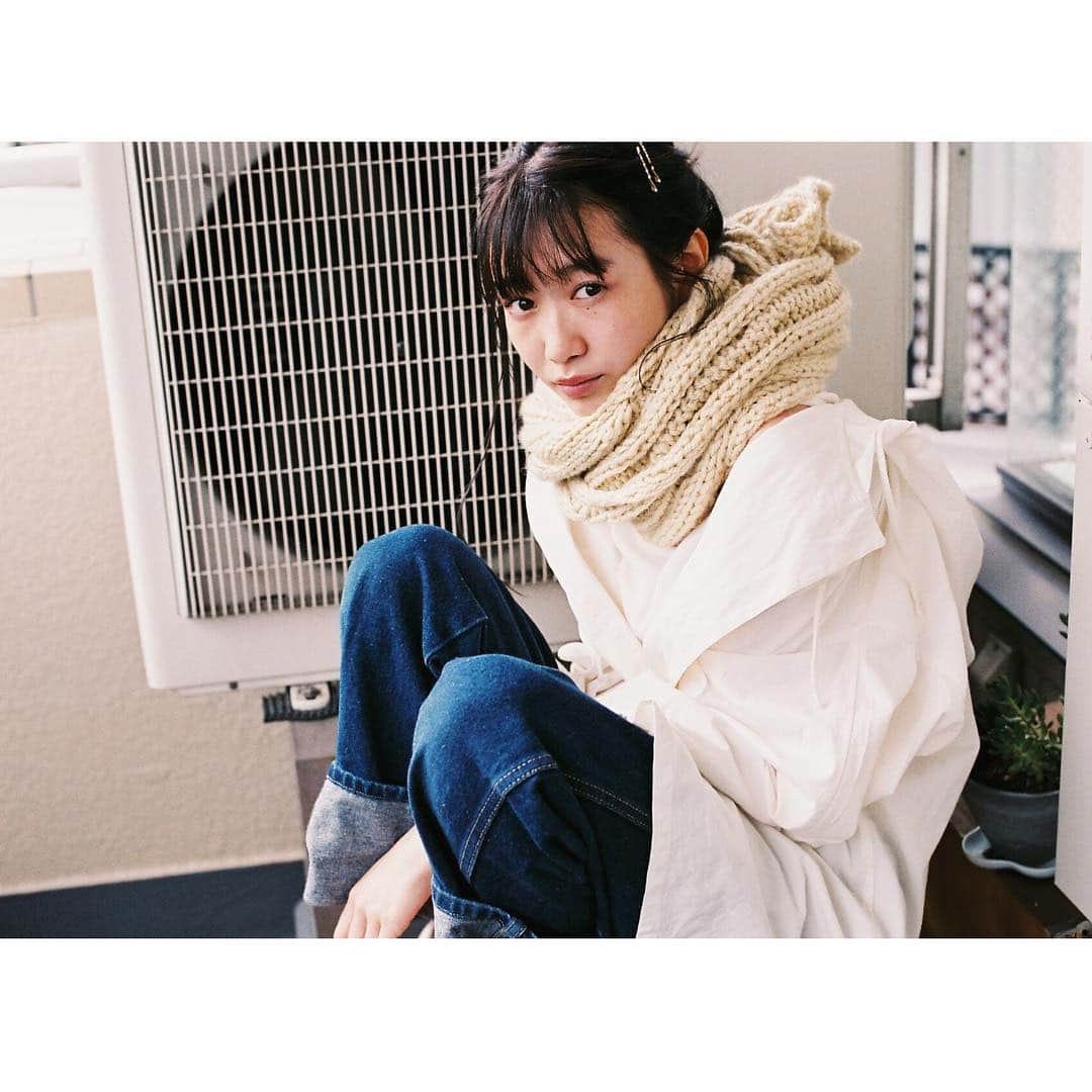 岡本夏美さんのインスタグラム写真 - (岡本夏美Instagram)「今ダーーーーーっっ 載せろーーーっっ📷 🤸‍♀️🤸‍♀️ #film #natsufilm」1月22日 22時20分 - okamoto_natsumi