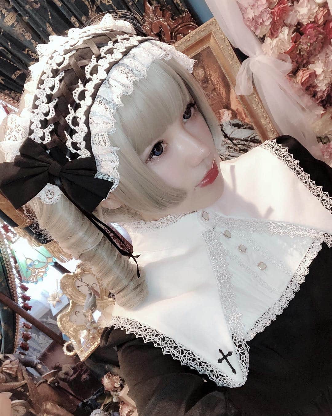 のインスタグラム：「❤️Twitter@akagikuro❤️ ❤️Follow me❤️ #anime #animegirl #animejapan #animeworld #japan #japanesegirl #日本 #サブカル #漫画 #comic #cos #cosplay #cosplayer #cosplaygirl #cosplayers #コスプレ #コスプレイヤー  #ロリータ #gothiclolita #sweetlolita #ゴスロリ #ゴシック #gothic #gothiclolita #gothicfashion #gothicbeauty #gothicstyle」