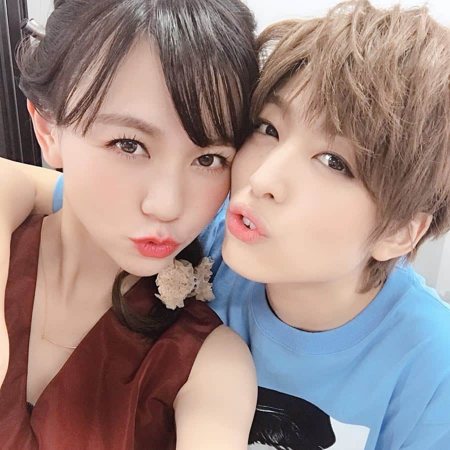 虎南有香のインスタグラム：「❤️健水君❤️ なんでしょうこの安心感🤔♥️今日のタンクトップ姿輝いてました✨来年あたりはパンツ一丁になってないか心配です🙋‍♀️💕笑」