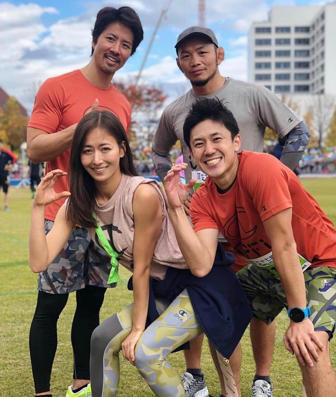 宮河マヤさんのインスタグラム写真 - (宮河マヤInstagram)「今年も残り一日！今年を振り返り、改めて沢山の素晴らしい経験が出来た一年だったなと感激しております。会社の独立、トレーナー業、チャンピオンCPFUモデル、TEAM CPFUマラソン、NBAアンバサダー、ジュラシックパークインタビュー、数々のセミナー、超人女子、クノイチなど、、﻿ ﻿2018年関わった全ての皆様、本当にありがとうございます。フォロワーも今年に入り10万人以上増え、日々沢山の方々の応援とサポートで今の自分が居ることを実感し、感謝しております。﻿ ﻿ 来年は更に大きな目標を胸に、沢山の皆様に様々な発信ができるよう自分らしく頑張ります！﻿#良いお年をお迎えください ﻿ The past year has been a crazy ride to say the least. ﻿ ﻿ Started my company with @yuko_hasegawa_ , had the honor of interviewing dozens of former and current NBA stars and got to experience a championship season covering the warriors all the way to the parade! Japan premier interview for Jurassic World was also a GREAT experience. I also became the main model for Champion/CPFU line and had an amazing opportunity to teach seminars and workout class. Thank you so much to everyone for all your love and support this year!❤️﻿ ﻿ Looking forward for next year and the many challenges&joy it will bring.」12月30日 22時14分 - maya_m0901