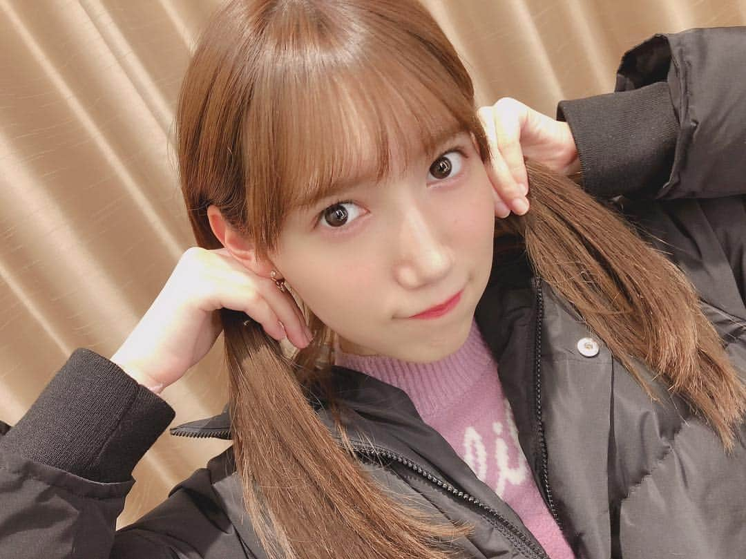 田中菜津美さんのインスタグラム写真 - (田中菜津美Instagram)「セルフツインテール💕 学校の時はいつもこれ🙃 . #hair #hairarrange #ツインテール  #jk #高校生 #もう少しで #社会人 #😢」12月30日 23時10分 - natsumitanaka_0810