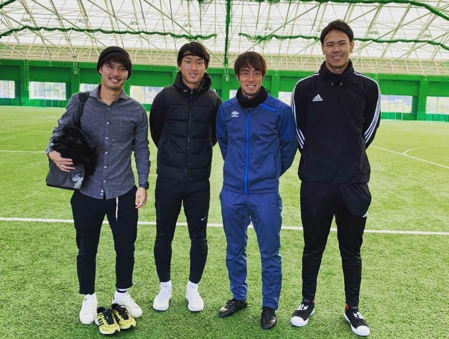 大山啓輔さんのインスタグラム写真 - (大山啓輔Instagram)「. ミカさんのお誘いで、高知県でサッカー教室⚽️ . . #高知県 #三門雄大 #鈴木椋大 さん #北谷史孝 #大山啓輔 #ご縁に感謝です🙏」12月30日 16時42分 - oyama_keisuke15