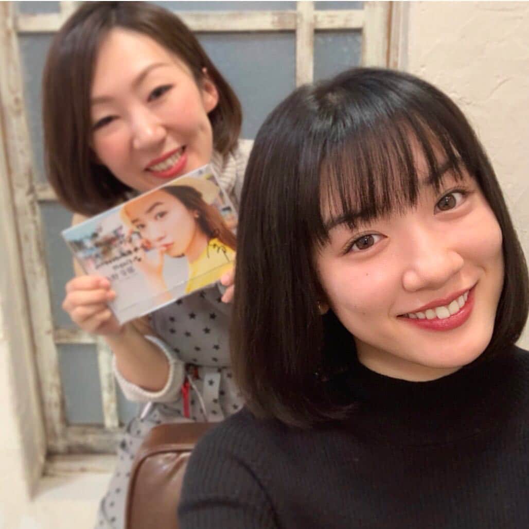 堀加奈子のインスタグラム：「2018年 染め納め😍✨ メイちゃん💕 . 多忙を極めた一年だったね💦 . 滞在時間が70分しかない時も 前髪カット&カラー&トリートメント 今年は沢山メイちゃんに会えていっぱい笑った🌟🌟🌟 . 2019年もよろしく❤️ハッピーな一年になりますように🥰 . またね😊💕 . #永野芽郁 #めいちゃん #3年a組今から皆さんは人質です @hair_salon_belle」