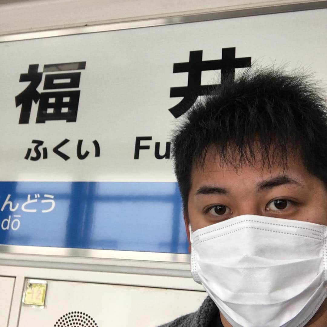 戸根千明のインスタグラム：「お忍びで福井県の方に美味しい物を食べに行きました！ また機会があれば福井に行きまーす #のどぐろ#香箱ガニ#カニ三昧#刺身激ウマ#福井寒すぎ」