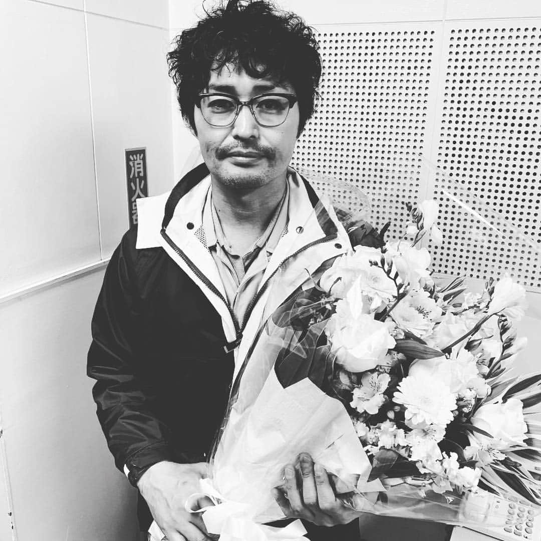 安田顕さんのインスタグラム写真 - (安田顕Instagram)「クランクアップ。 ありがとう。 さようなら。」12月31日 1時35分 - yasu_da_ken