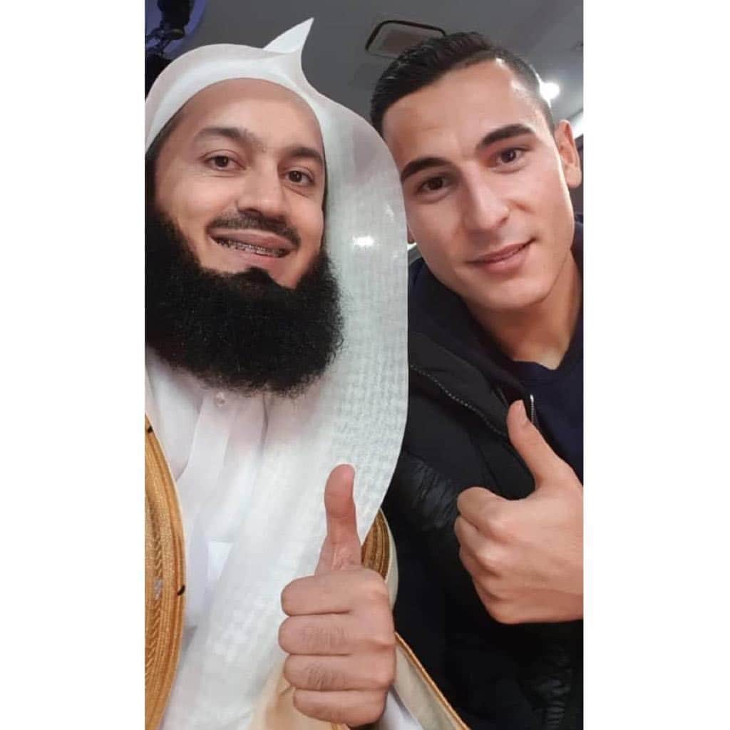 アンワル・エル・ガジのインスタグラム：「It was a pleasure meeting you brother! @muftimenkofficial」