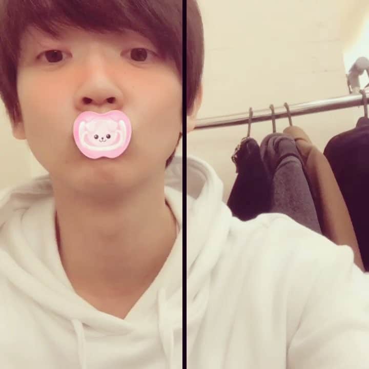 佐香智久のインスタグラム：「いつ撮ったのかも覚えていない動画。 みなさん良いお年を…！！💐✨」