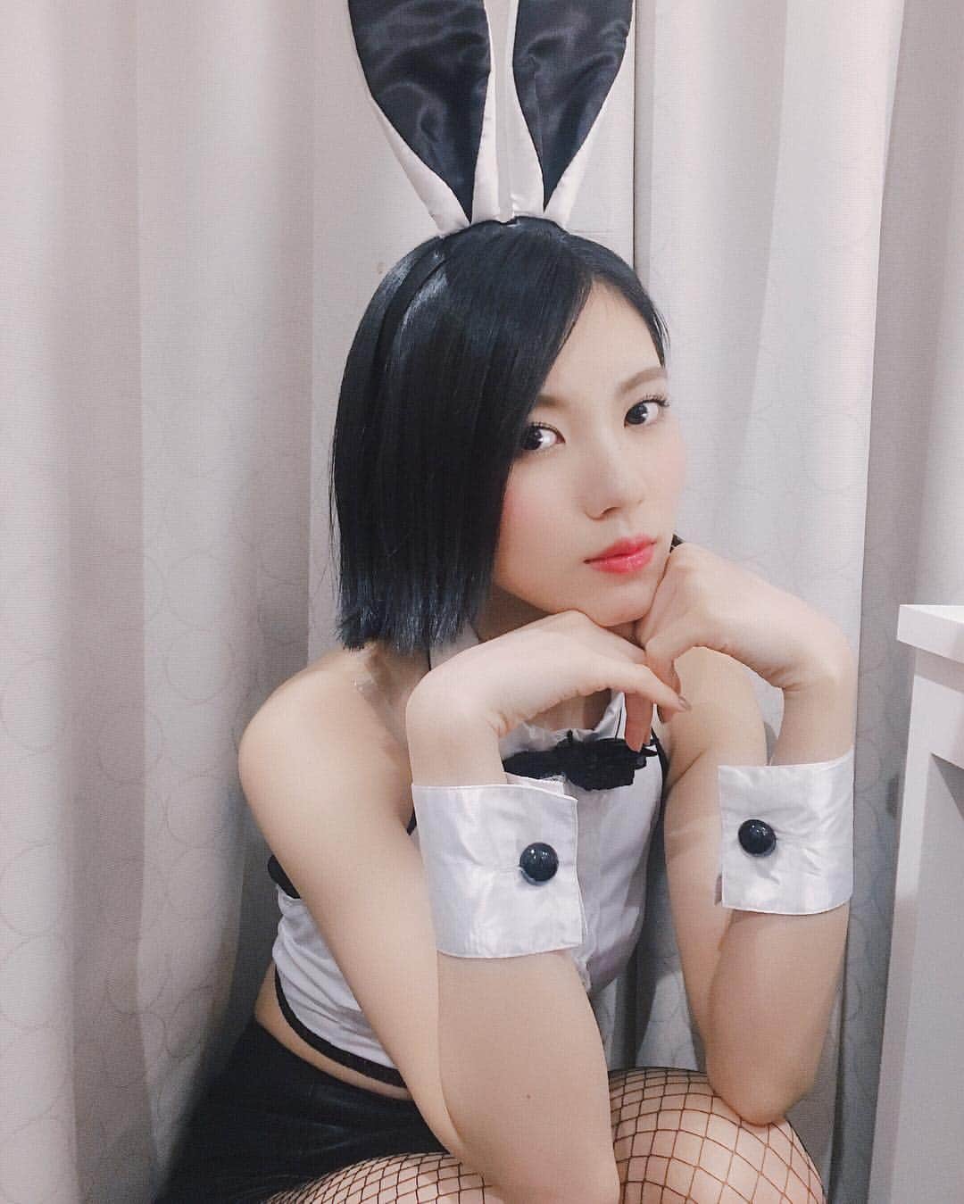 小林玲のインスタグラム：「.﻿ ﻿ 30日ツアーファイナル。﻿ あの時間を来てくれた皆様と﻿ 共有できたことを嬉しく思います^ ^﻿ ﻿ そして、﻿ 来年3月13日アルバム発売、﻿ 5月から全国ツアーが始まります！﻿ まだまだ止まらないよ🔥﻿ ﻿ ﻿ #december #live #bunny #japan #japanesegirl #me」