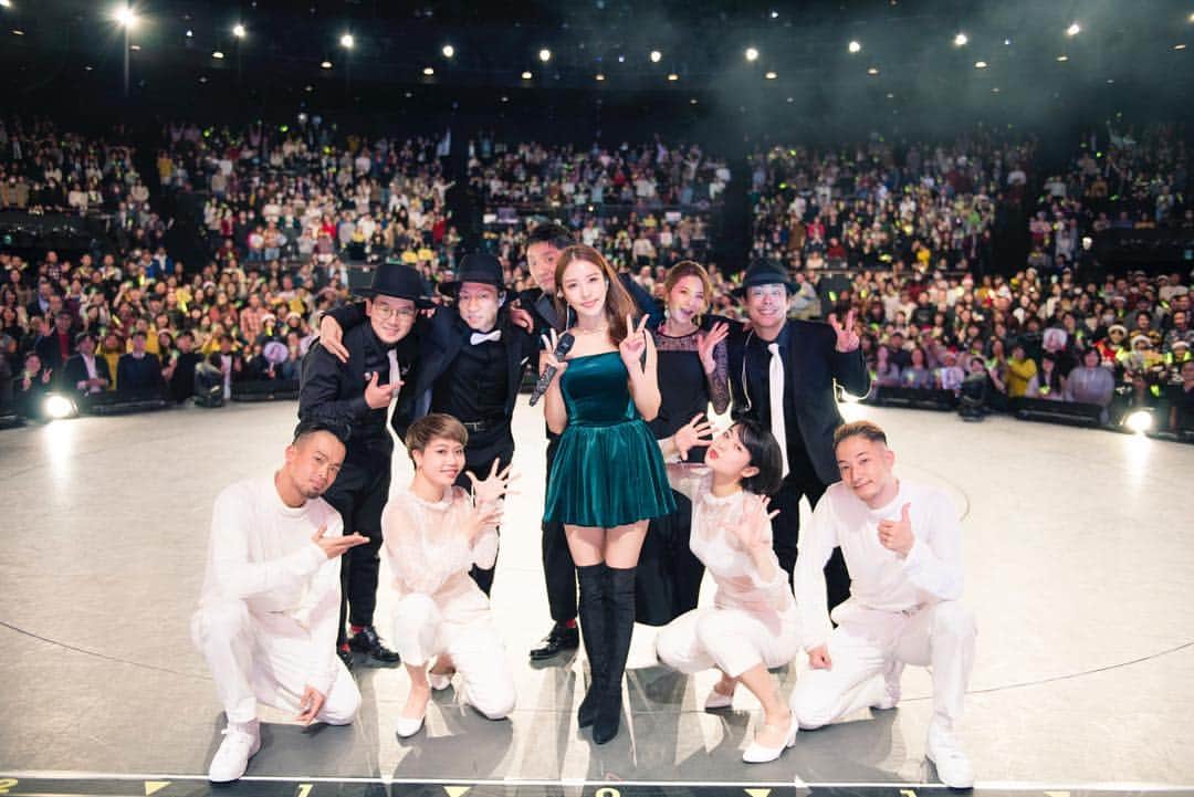 BoAさんのインスタグラム写真 - (BoAInstagram)「BoA The Live 2018 X-mas & in Seoul 🤗」12月31日 13時14分 - boakwon
