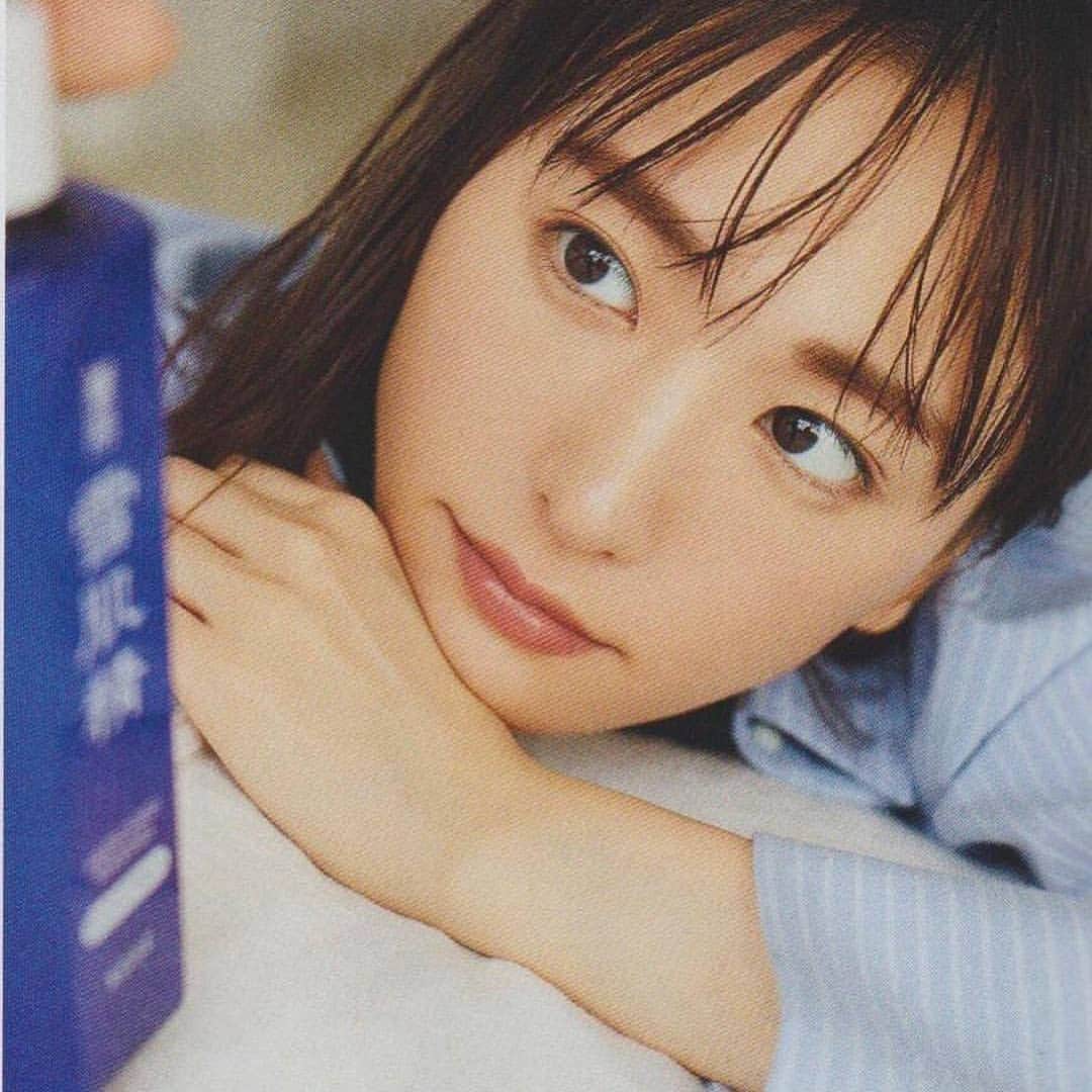 新垣結衣　ファンアカウントのインスタグラム：「2018年最後の投稿は雪肌精のガッキー #雪肌精#新垣結衣#新垣結衣好きな人と繋がりたい」