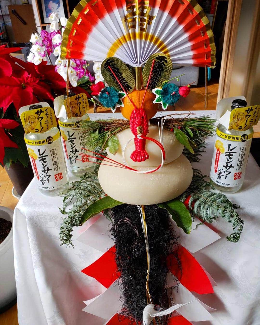 梅沢富美男さんのインスタグラム写真 - (梅沢富美男Instagram)「さあ、今年も新年を迎える準備が整いました。 今年もしっかりおせちを作り終えました。お仕事を向かいます。 今年も応援いただきありがとうございました！ 皆さま、どうぞ良いお年を！」12月31日 16時19分 - tomioumezawa