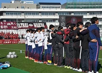 小島亨介のインスタグラム：「. 2018年 皆さん、ありがとうございました！！ 今年で大学サッカーを引退して、来年からは新たなステージに進みます。 来年もよろしくお願いします🙇‍♂️ .  #2018 #お世話になりました #大学サッカー #引退 #2019 #よろしくお願いします」