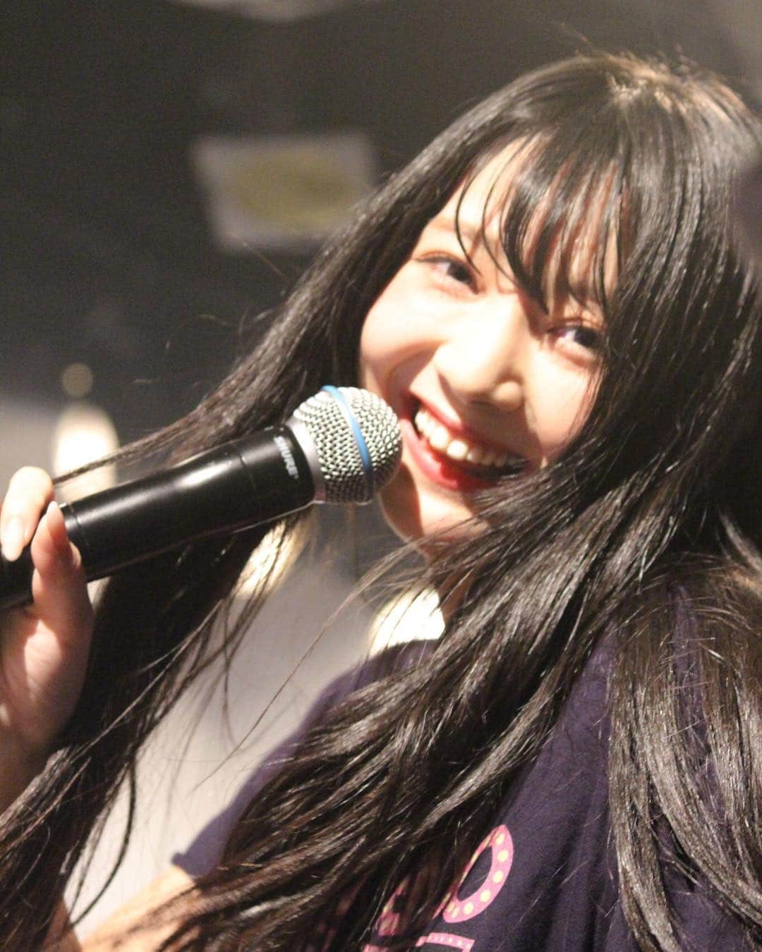 山口はのんのインスタグラム：「、 ツアー無事終了ありがとう！！！ 初めてのツアーめちゃめちゃたのしかった！ 地元兵庫でもできて、たくさんの緑のペンライト嬉しかったです💚 年末にみんなありがとうね！  ２０１８年たくさんお世話になりました！  来年は、３月にアルバム発売だったり、５月からは全国ツアーだったり楽しみいっぱい！来年もよろしくね！  良いお年を🐾」