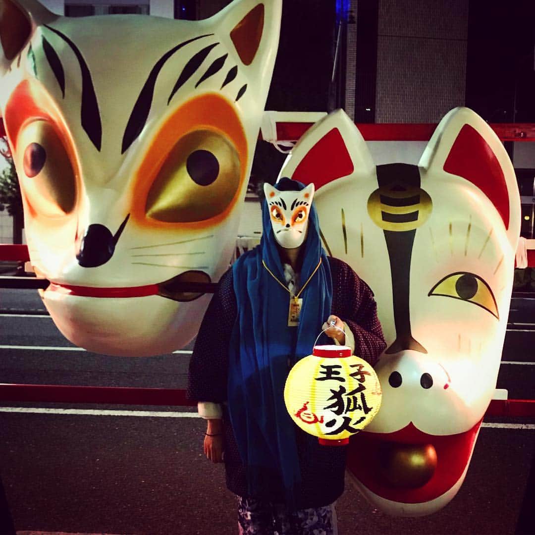 片山瞳さんのインスタグラム写真 - (片山瞳Instagram)「狐の行列に今から参加してきます！」12月31日 21時40分 - hitomikatayama