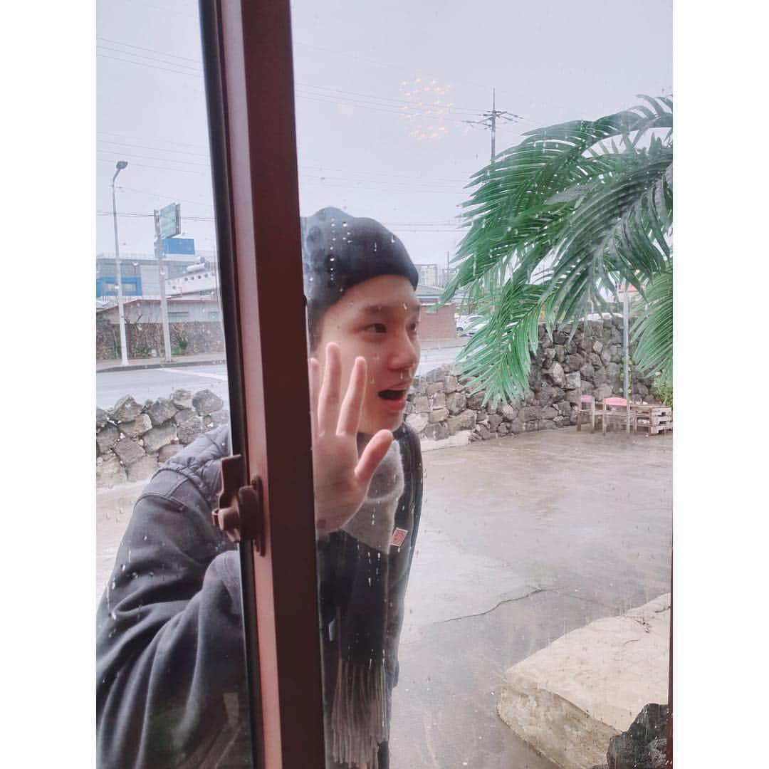 さんのインスタグラム写真 - (Instagram)「Bye bye 2018😮👋」12月31日 23時22分 - dongdongisland