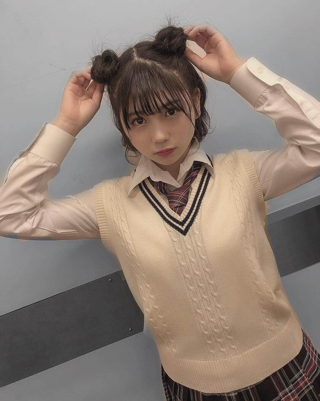 小畑優奈さんのインスタグラム写真 - (小畑優奈Instagram)「あけましておめでとうございます。 2019年も好きでいてくれるよね？☺︎ #あけましておめでとうございます  #今年もよろしくお願いします  #2019」1月1日 0時12分 - yuna_obata48