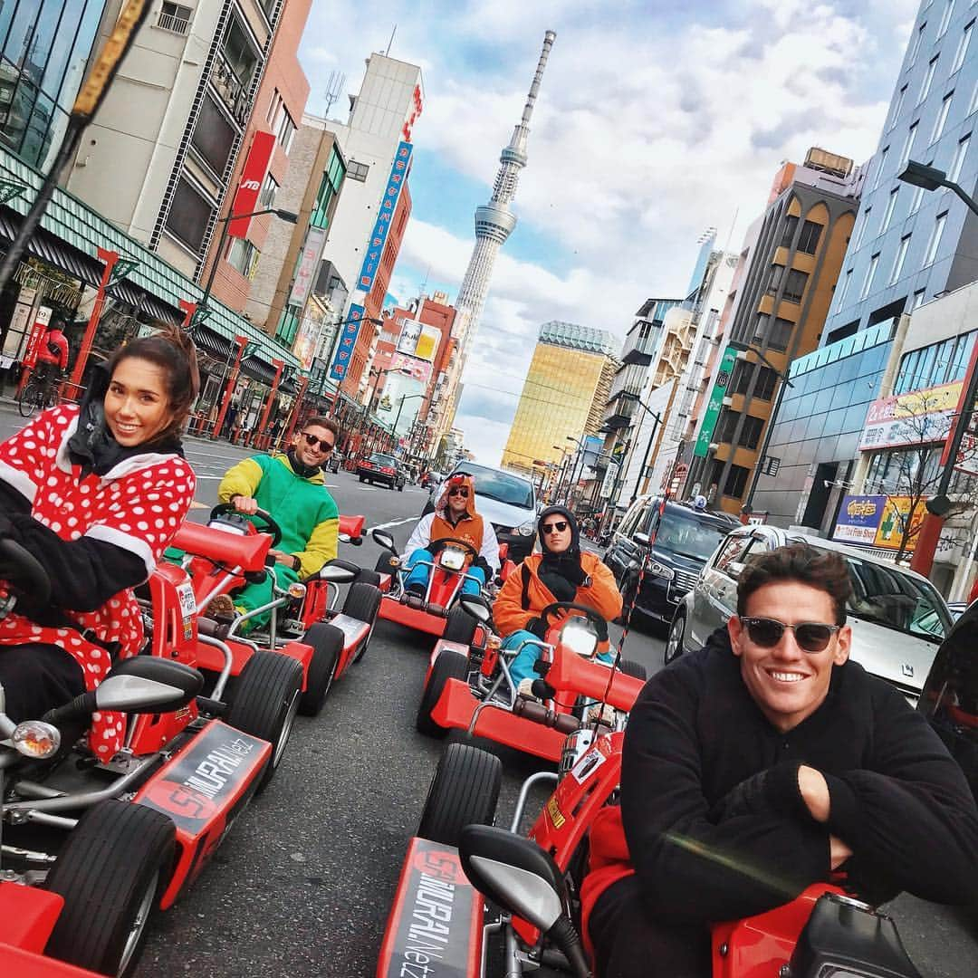 ジェイデン・ハドラーのインスタグラム：「🚫Green shells prohibited🏎🏎🏎 #mariocart #tokyo」