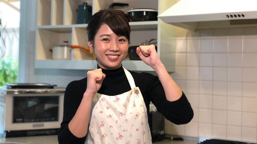田中萌さんのインスタグラム写真 - (田中萌Instagram)「* 今朝のアベモニでは 和田明日香(@askawada )さん考案の おせちのアレンジ料理に挑戦しました☺️ . おせちはしっかり味がついているので ちょっと手を加えるだけで 美味しい料理が出来上がります✨  右にスワイプすると レシピが見られますよ👉  ぜひやってみてください💓  アベモニレギュラー放送は 1/7(月)からです。 よろしくお願いします😘  #おせち #アレンジ #美味しい #キーマカレー #蒸しケーキ #AbemaMorning #アベモニ #AbemaTV #テレビ朝日 #アナウンサー #田中萌」1月1日 13時06分 - moetanaka_ex