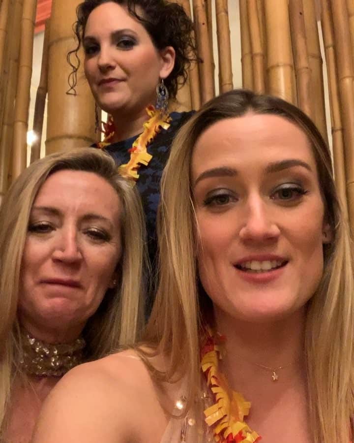 ミレイア・ベルモンテ・ガルシアのインスタグラム：「Feliz año nuevo a todos!!!!🎉 2️⃣0️⃣1️⃣9️⃣」