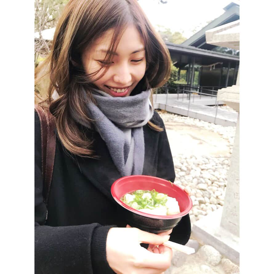 立石晴香さんのインスタグラム写真 - (立石晴香Instagram)「あけましておめでとうございます⛩✨ 今年も沢山の人を照らせる人になれるよう、エンターテイナーとして、人として日々努力します。 これからも、どうぞよろしくお願いします☺️✨ 今日は今年もお世話になる大事な方々にも改めてご挨拶させて頂いてステキな2019年のはじまりを過ごさせていただきました☺️✨ おみくじ半吉だったけど😞 皆さまにとって2019年が素敵な一年となりますように＾＾ 今年もよろしくお願い致します✨立石晴香」1月1日 22時15分 - haruka_tateishi