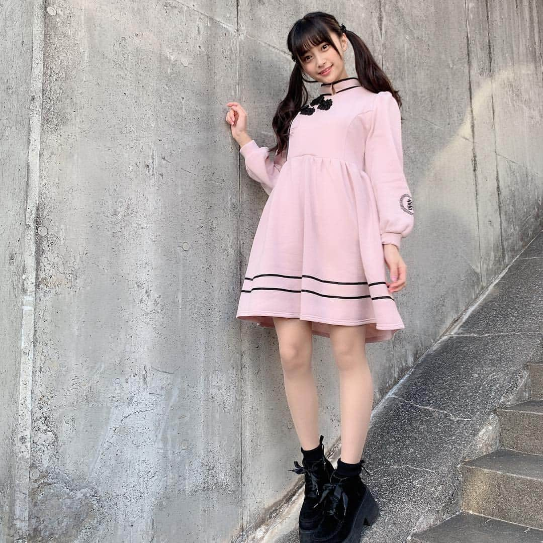 小山リーナさんのインスタグラム写真 - (小山リーナInstagram)「チャイナワンピ🐼 チャイナとかセーラーモチーフ大好き #私服」1月1日 22時16分 - rina_koyama_box