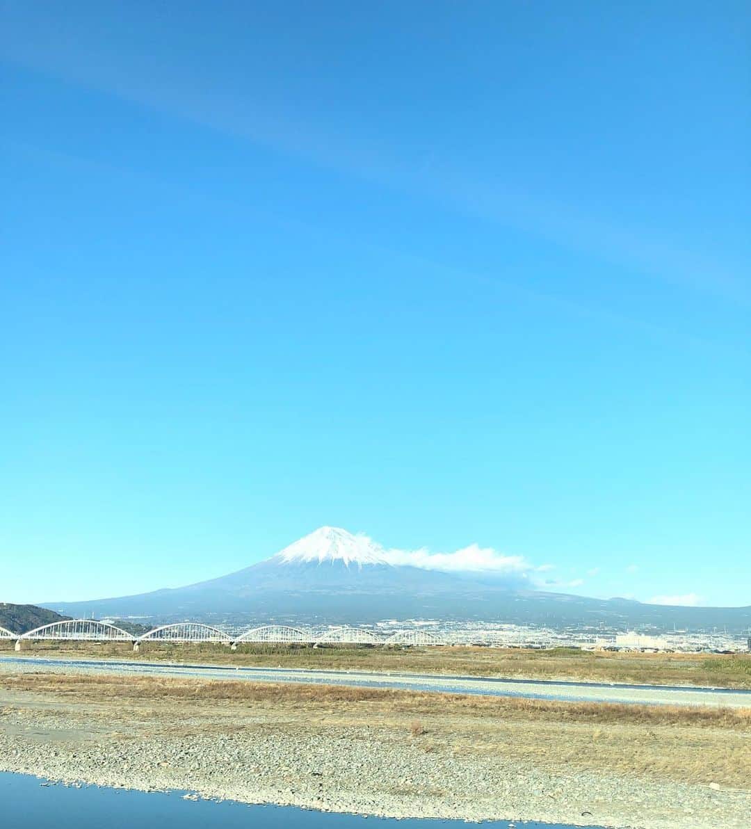 木村卓寛さんのインスタグラム写真 - (木村卓寛Instagram)「撮れたて富士山 お納めください #2019」1月1日 15時43分 - tenshinkimura
