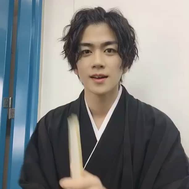 千綿勇平のインスタグラム：「あけましておめでとうございます。  この動画、糸川先生の携帯に眠ってた。笑  今年もよろしくお願いします！」