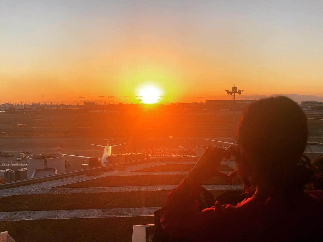 SAYAKAさんのインスタグラム写真 - (SAYAKAInstagram)「2019 初の夕暮れ❤︎ 夜景❤︎」1月1日 19時28分 - im_sayaka_official