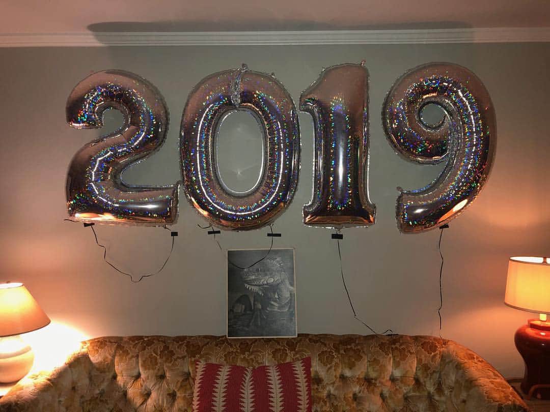 Paramoreのインスタグラム：「Happy 2019 friends. From Paramore and from Leo. - management」