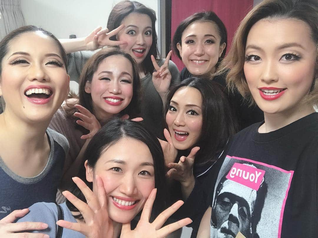 丹羽麻由美さんのインスタグラム写真 - (丹羽麻由美Instagram)「サムシングロッテン！ 東京公演に来てくださった皆様！ ありがとうございました❤️ . パート③ #サムシングロッテン  #musical」1月2日 16時43分 - mayumi912