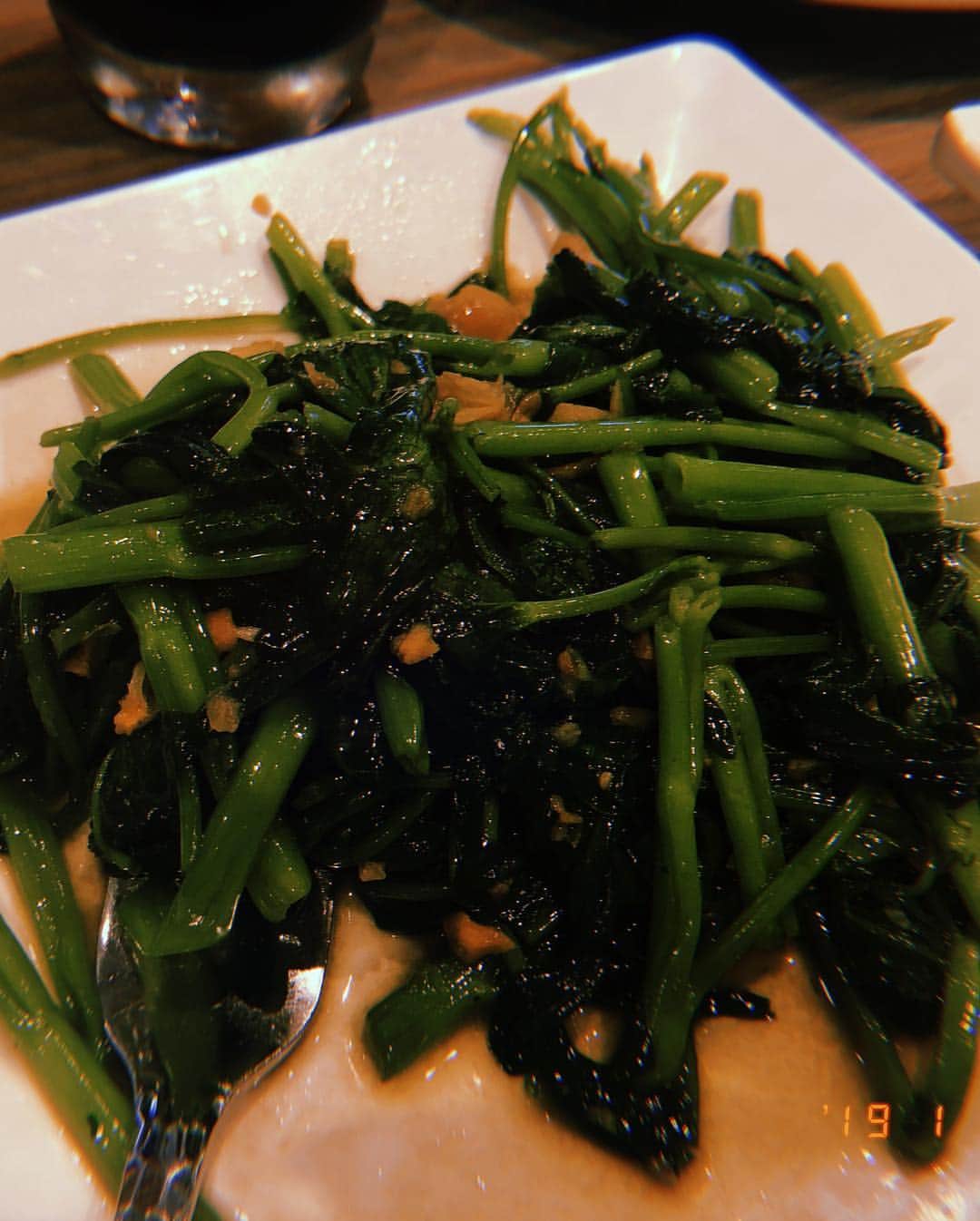 香川沙耶さんのインスタグラム写真 - (香川沙耶Instagram)「えび好き🦐あとカニも🦀 食べるの好き。幸せ。 #SOMBOON #seafood」1月2日 14時05分 - saya.kagawa
