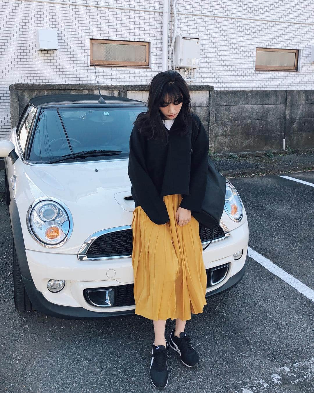 柳橋唯さんのインスタグラム写真 - (柳橋唯Instagram)「outfit ・ ・ ・ ・ パーカー、スカート、バッグ:#DUNA @duna.gc  スニーカー:#puma @puma ・ ・ ・ ・ #パーカー#フーディー#スウェット#コーデ#シンプルコーデ#今日のコーデ#fashion#プチプラ#coordinate #outfit #ootd #キレイめコーデ #ママコーデ #プチプラ #プチプラコーデ#大人女子#love#シンプル#カジュアルコーデ#プリーツスカート#スカート#スニーカー#Tシャツ」1月2日 19時20分 - yui.yanagihashi